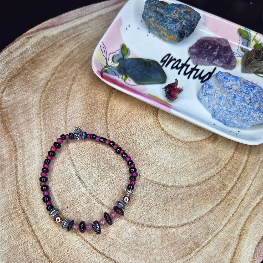 Garnet & Strawberry Quartz Gemstone Beaded Bracelet